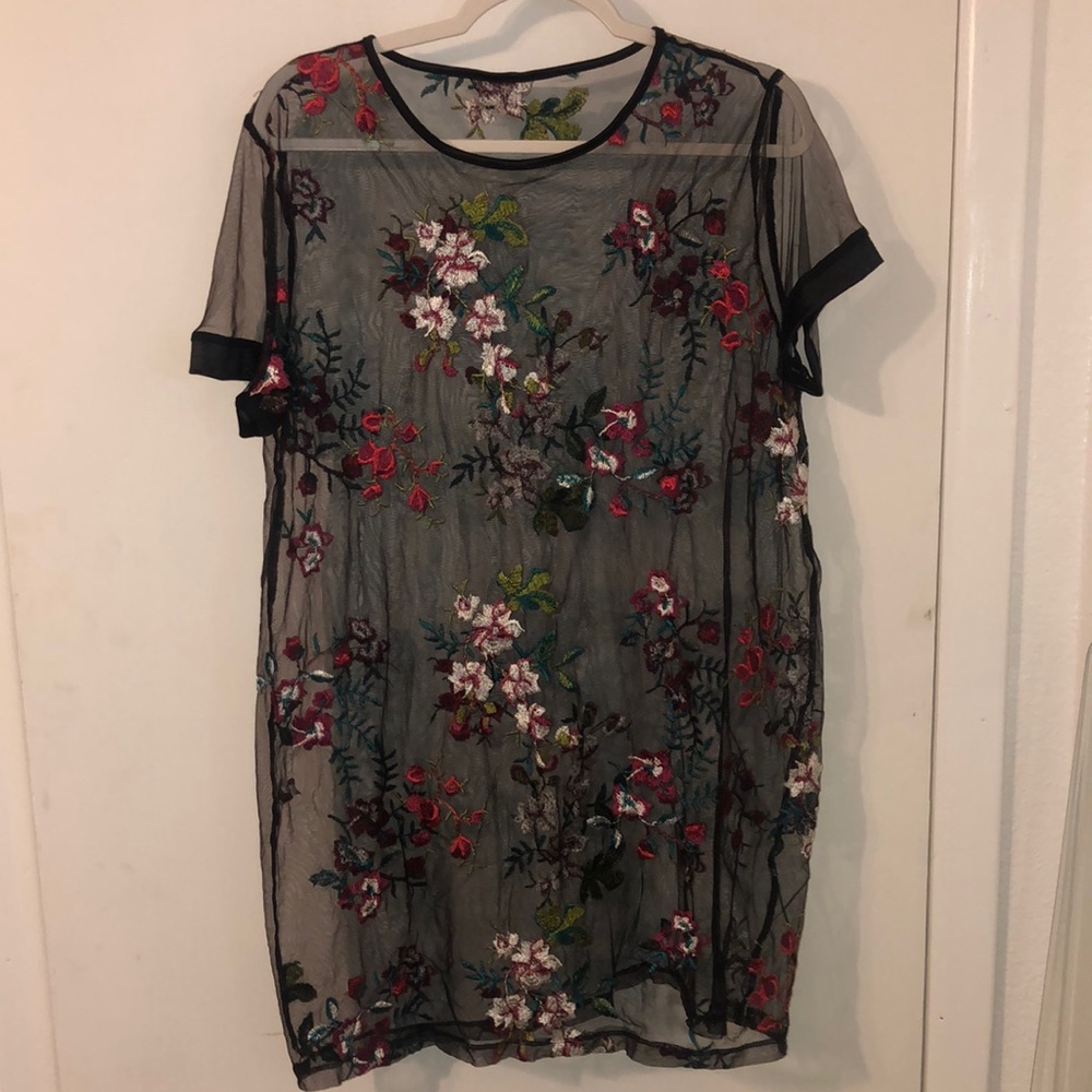 Sz L Black Sheer Embroidered Dress!Can wear with a Camisole.As a bathing coverup